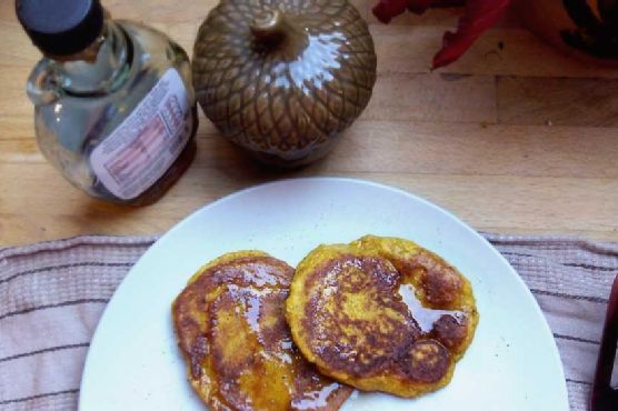 5 Ingredient High Protein Pumpkin Pancakes