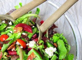 Beet and Blue Cheese Salad with Citrus Vinaigrette Dressing