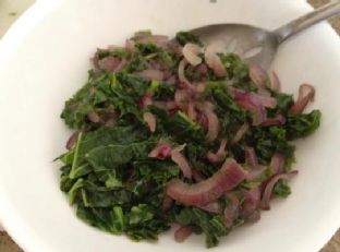Kale With Red Onion