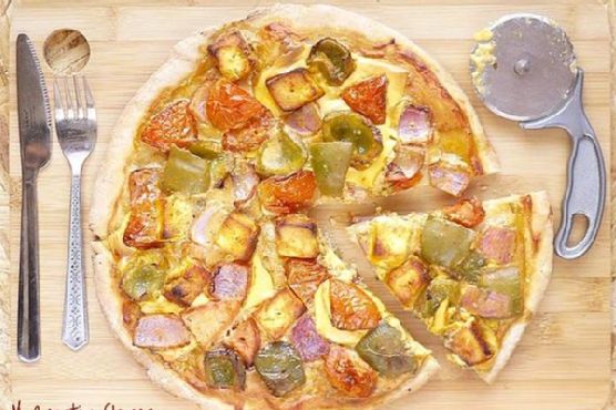 Multigrain Tandoori Pizza With Paneer Tikka