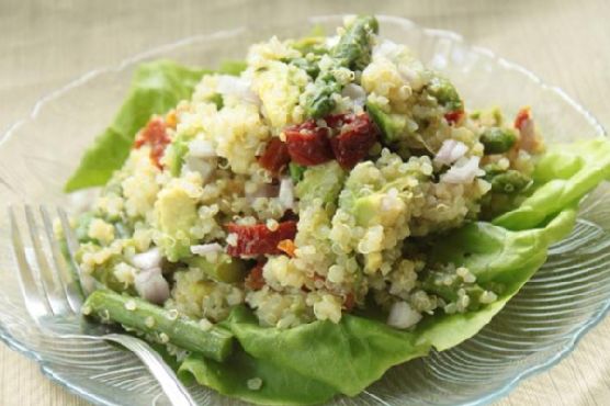 Quinoa Salad With Avocado, Asparagus and Sun Dried Tomatoes