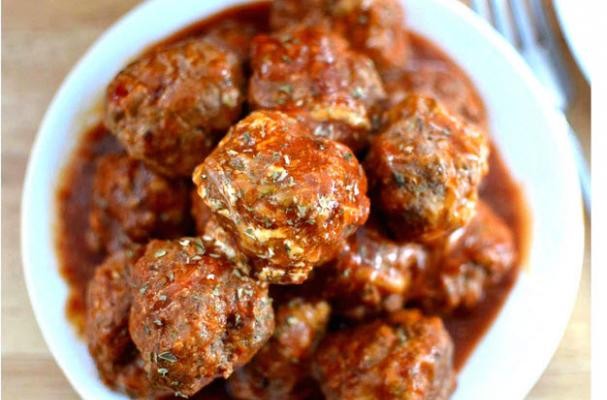 How To Make Bobby Flay’s Meatball & Sauce | Recipe