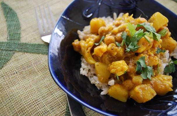 How To Make Channa-Chickpea, Potato & Cauliflower Curry | Recipe