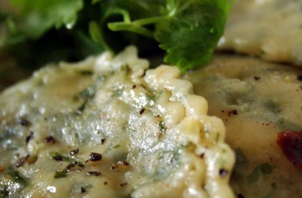 How To Make Coriander Ravioli With Pumpkin & Cottage Cheese Filling | Recipe