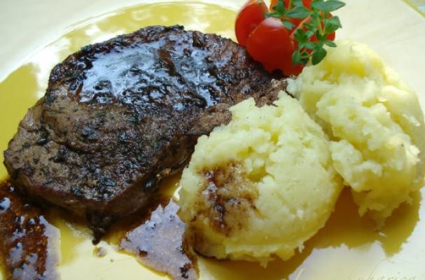 How To Make Cutlets with balsamic vinegar, thyme and Parmesan mashed potatoes | Recipe