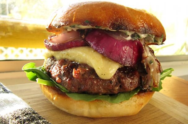 How To Make Grilled Chuck Burgers with Extra Sharp Cheddar and Lemon Garlic Aioli | Recipe