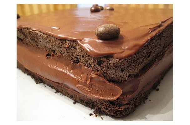 How To Make Mocha Layer Cake With Chocolate-Rum Cream Filling | Recipe