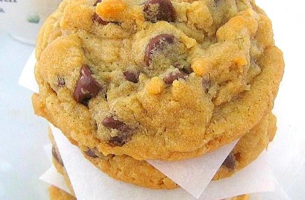 How To Make Peanut Butter-Oatmeal Chocolate Chip Cookies | Recipe