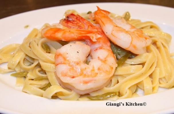 How To Make Poached Prawns with Fettuccine and French String Beans | Recipe