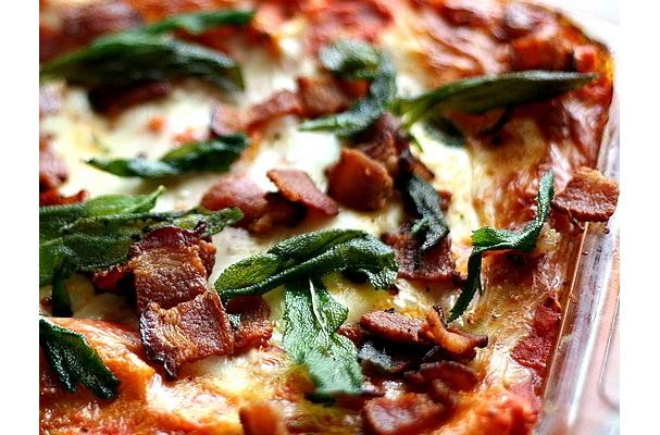 How To Make Roasted Butternut Squash Lasanga With Goat Cheese, Bacon, and Fried Sage | Recipe