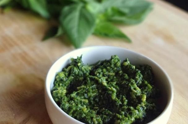 How To Make Skinny Kale Basil Pesto | Recipe