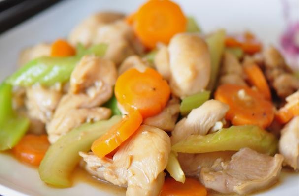 How To Make Celery & Carrot Chicken Stir-Fry | Recipe