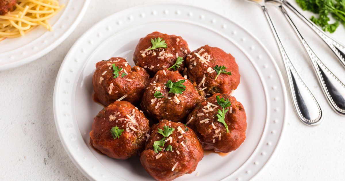 How To Make Easy Italian Meatballs | Recipe